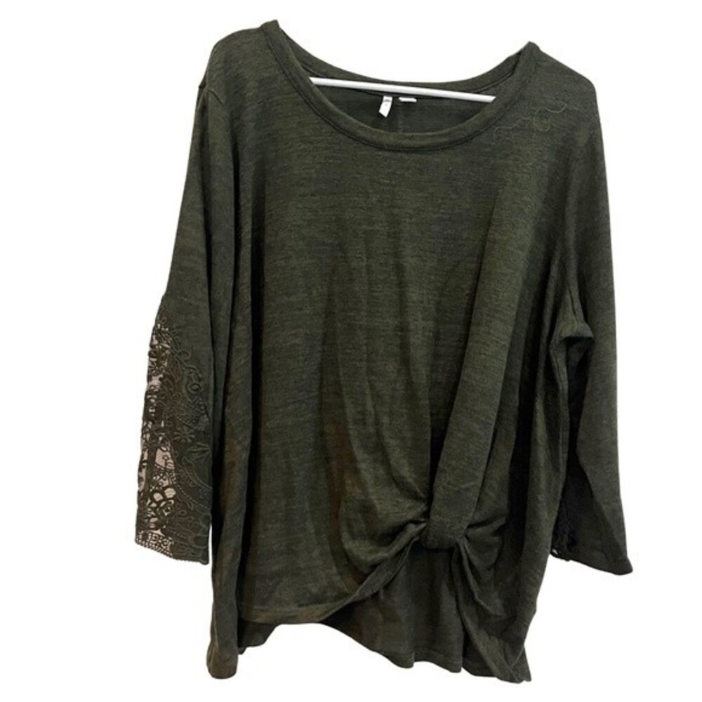 Cato army green twist front lace sleeve knit top size 18/20